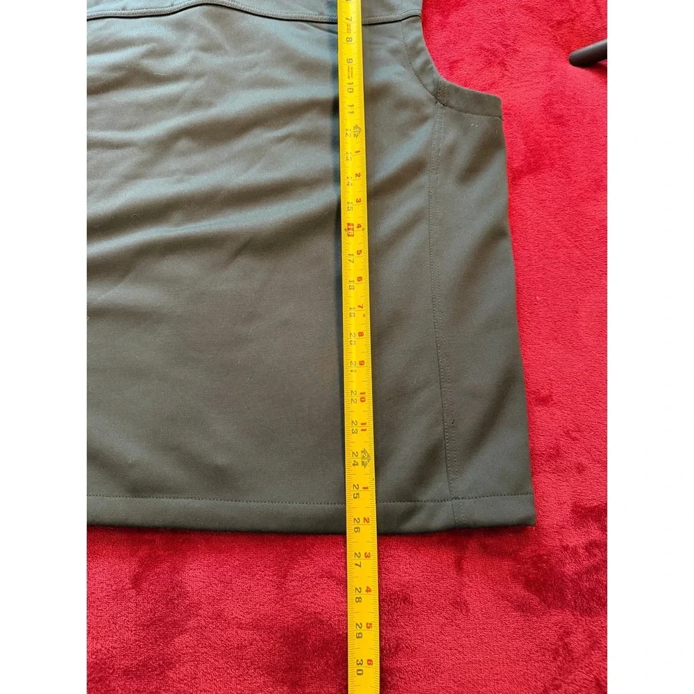 The North Face wear 27 pit